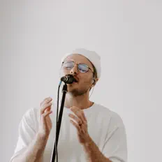Escucha a Beau Maddox, mira videos musicales, lee su biografía, consulta las fechas de las gira y más.