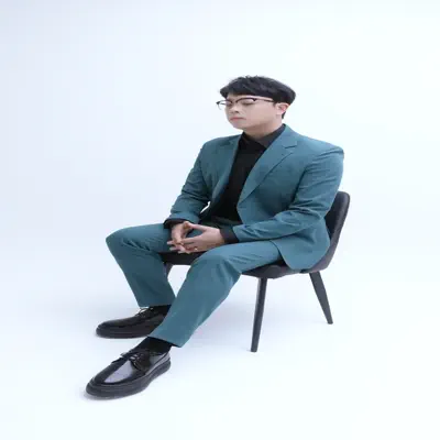 Listen to Kim Yoon Gil, watch music videos, read bio, see tour dates & more!