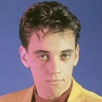 Avi Peretz