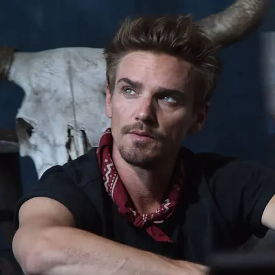 Listen to Riley Smith, watch music videos, read bio, see tour dates & more!
