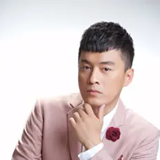 收听 Lam Trường、观看音乐视频、阅读小传、查看巡演日期等 ！