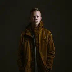 聆聽 Daktyl、觀看音樂影片、閱讀小傳、查看巡演日期等！
