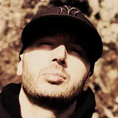 Listen to Unikkatil, watch music videos, read bio, see tour dates & more!