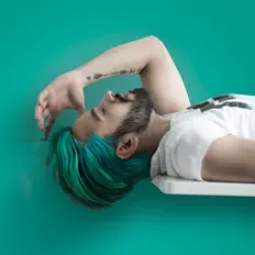 32Stitchesを聴いたり、ミュージックビデオを鑑賞したり、経歴やツアー日程などを確認したりしましょう！