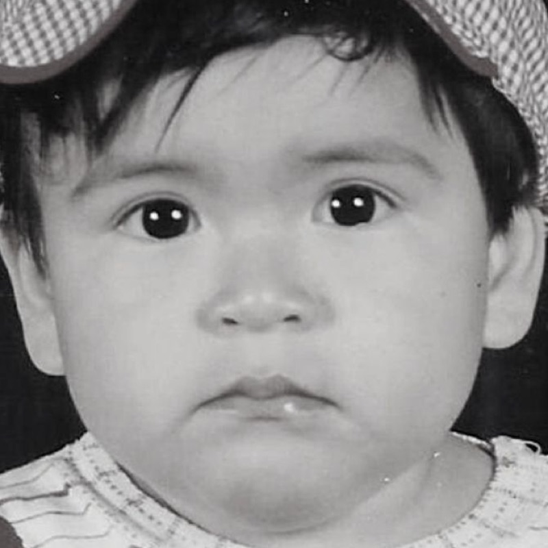 Eduardo Luzquinos - Red Wine