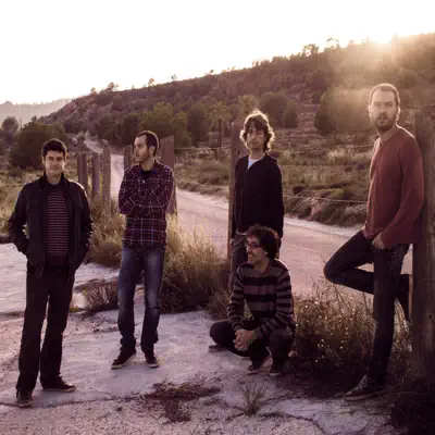 Listen to Sant Gatxo, watch music videos, read bio, see tour dates & more!