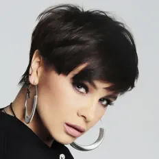 Escucha a Алеся Висич, mira videos musicales, lee su biografía, consulta las fechas de las gira y más.