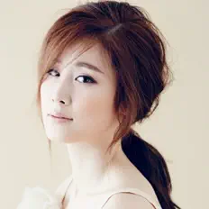 Ascolta Zhang Li Yin, guarda video musicali, leggi la biografia, vedi le date del tour & altro!