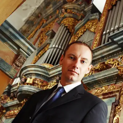Listen to Johannes Strobl, watch music videos, read bio, see tour dates & more!