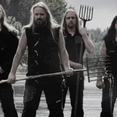 Luister naar Metsatöll, bekijk muziekvideo's, lees de bio, bekijk de tourdata, en meer!