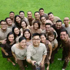 Dengarkan Hangad, tonton video musik, baca bio, lihat tanggal tur & lainnya!