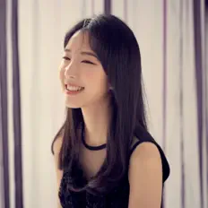 Yeseul Kim सुनें, म्यूज़िक वीडियो देखें, बायो पढ़ें, दौरे की तारीखें और बहुत कुछ देखें!