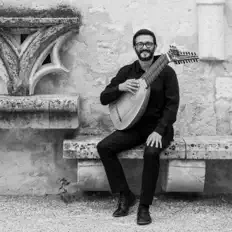 Diego Salamanca: песни, клипы, биография, даты выступлений и многое другое.