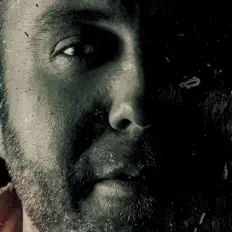 Ouve Brandon Scott, vê vídeos de música, lê a biografia, vê as datas da digressão e muito mais!