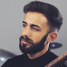 Ali Kayirを聴いたり、ミュージックビデオを鑑賞したり、経歴やツアー日程などを確認したりしましょう！