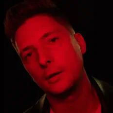 Poslechněte si interpreta Sollar, sledujte hudební videa, přečtěte si životopis, podívejte se na data turné a další informace.