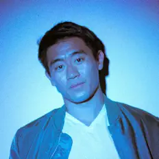 收听 AZU、观看音乐视频、阅读小传、查看巡演日期等 ！