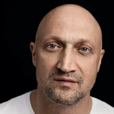 Poslechněte si interpreta Gosha Kutsenko, sledujte hudební videa, přečtěte si životopis, podívejte se na data turné a další informace.