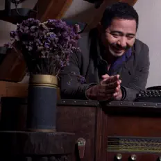 Listen to Carlos Macías, watch music videos, read bio, see tour dates & more!