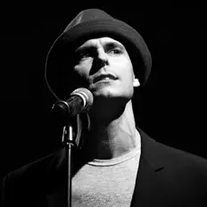 Dengarkan Niccolò Agliardi, tonton video musik, baca bio, lihat tanggal tur & lainnya!