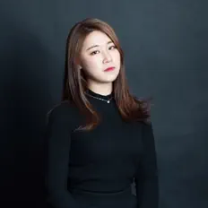 Poslechněte si interpreta 박은옥, sledujte hudební videa, přečtěte si životopis, podívejte se na data turné a další informace.