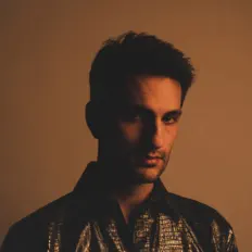 Escucha a STRØM, mira videos musicales, lee su biografía, consulta las fechas de las gira y más.