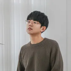 Escucha a 안시온, mira videos musicales, lee su biografía, consulta las fechas de las gira y más.