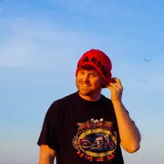Dengarkan cardinal, tonton video musik, baca bio, lihat tanggal tur & lainnya!