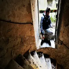 聆聽 S-CROC、觀看音樂影片、閱讀小傳、查看巡演日期等！