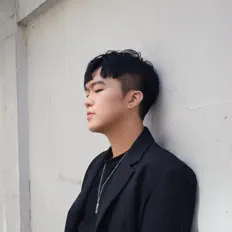 Ouve Mugg, vê vídeos de música, lê a biografia, vê as datas da digressão e muito mais!