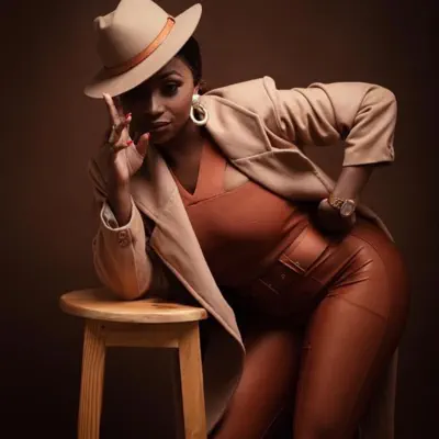 Listen to Anita Macuacua, watch music videos, read bio, see tour dates & more!