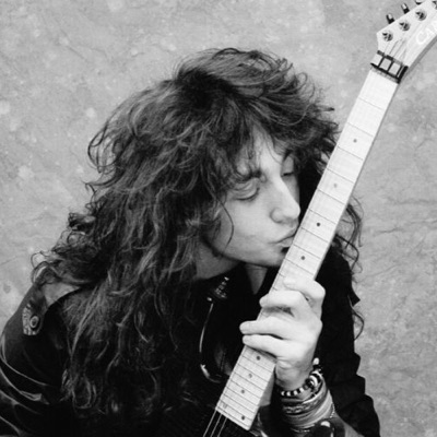 Jason Becker सुनें, म्यूज़िक वीडियो देखें, बायो पढ़ें, दौरे की तारीखें और बहुत कुछ देखें!