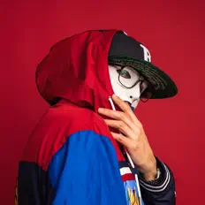 Listen to Klub des Loosers, watch music videos, read bio, see tour dates & more!