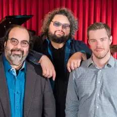 收听 Negroni's Trio、观看音乐视频、阅读小传、查看巡演日期等 ！