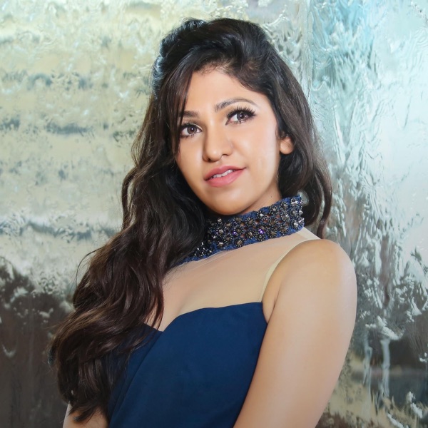 Tulsi Kumar's avatar