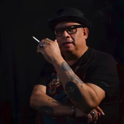 Listen to Armando Palomas, watch music videos, read bio, see tour dates & more!