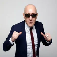 Ouça Giuliano Palma, assista a videoclipes, leia a biografia, veja as datas das turnês e mais!