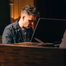 Listen to Stephen Lynch, watch music videos, read bio, see tour dates & more!