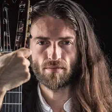 Escucha a Estas Tonne, mira videos musicales, lee su biografía, consulta las fechas de las gira y más.