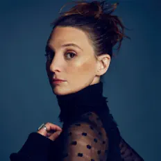 Listen to L (Raphaële Lannadère), watch music videos, read bio, see tour dates & more!