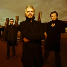 Listen to I Am Kloot, watch music videos, read bio, see tour dates & more!