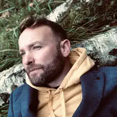 Listen to Kevin Simm, watch music videos, read bio, see tour dates & more!