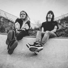 Ascolta Bala, guarda video musicali, leggi la biografia, vedi le date del tour & altro!
