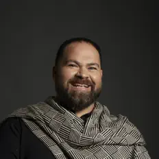 Ouça Juan Fuentes, assista a videoclipes, leia a biografia, veja as datas das turnês e mais!