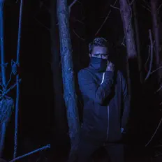 收听 Flapo、观看音乐视频、阅读小传、查看巡演日期等 ！