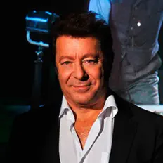 Posłuchaj wykonawcy Jeff Wayne, obejrzyj teledyski, przeczytaj biografię, zobacz daty tras koncertowych i nie tylko!