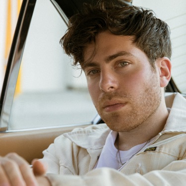 HOODIE ALLEN - Lyrics, Playlists & Videos | Shazam