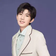 收听 王源、观看音乐视频、阅读小传、查看巡演日期等 ！