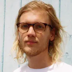 Vic Willemsを聴いたり、ミュージックビデオを鑑賞したり、経歴やツアー日程などを確認したりしましょう！