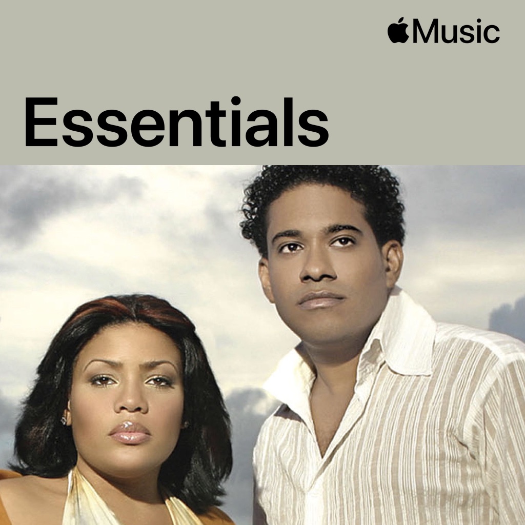 Monchy & Alexandra Essentials